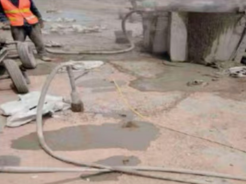 溧水水泥混凝土路面板底注浆技术 路面脱空注浆整治方案